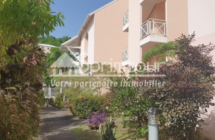 Marina de Rivière Sens- Appartement T3, meublé, climatisée, terrasse couverte dans une résidence sécurisé avec