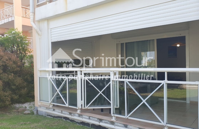 Marina de Rivière Sens- Appartement T3, meublé, climatisée, terrasse couverte dans une résidence sécurisé avec