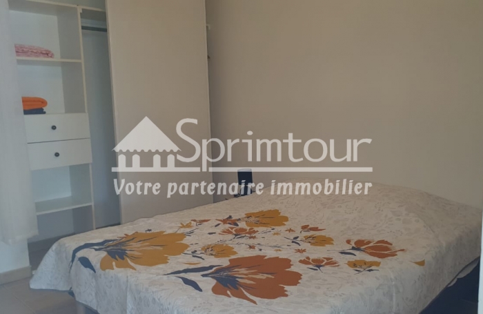 Marina de Rivière Sens- Appartement T3, meublé, climatisée, terrasse couverte dans une résidence sécurisé avec