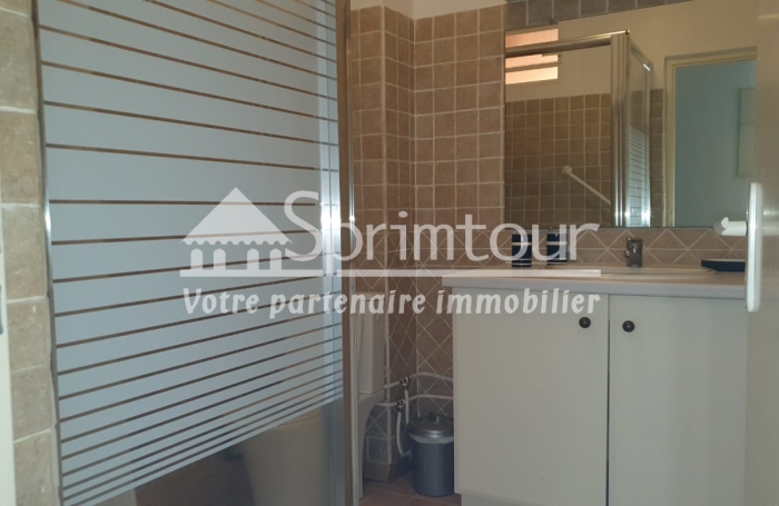 Marina de Rivière Sens- Appartement T3, meublé, climatisée, terrasse couverte dans une résidence sécurisé avec