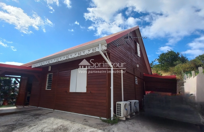 Jolie maison en bois T4bis 3 chambres + 1 bureau - Quartier résidentiel et agréable à Vieux-habitants