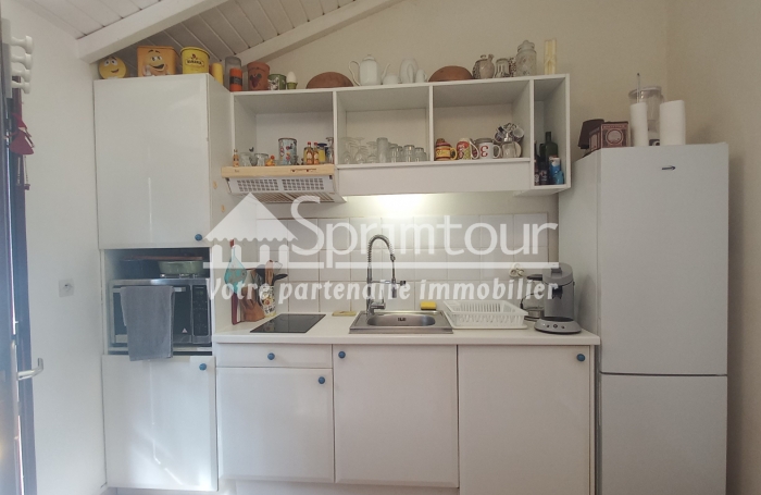 Duplex à quelques pas du petit Malendure à BOUILLANTE