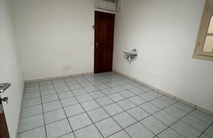 Vente Immeuble 243m&sup2; Basse-Terre