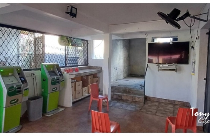 Vente Local commercial 208m&sup2; 7 pi&#232;ces Vieux Habitants