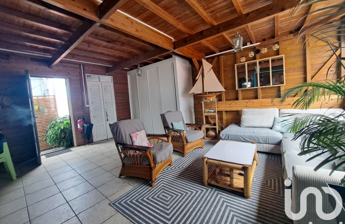 Vente Immeuble 200m&sup2; Sainte Anne