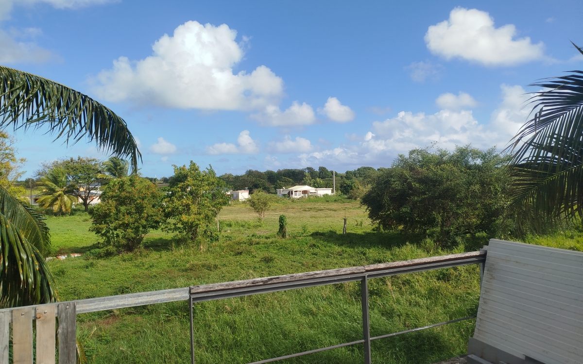  maison  f3 terrain plat de 550m2   275000€