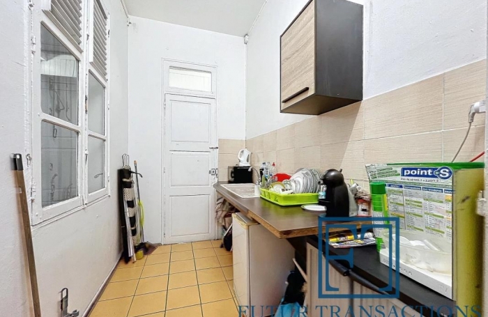 Vente Bureaux 57m&sup2; 6 pi&#232;ces Sainte Anne