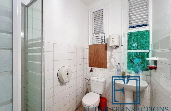 Vente Bureaux 57m&sup2; 6 pi&#232;ces Sainte Anne