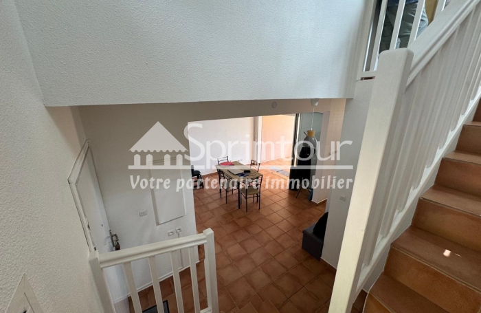 GOURBEYRE À vendre : Très bel appartement duplex T3 dans une résidence sécurisée avec piscine