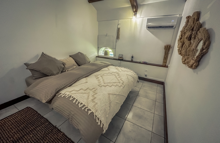 Maison d'habitation entièrement rénovée et relookée
