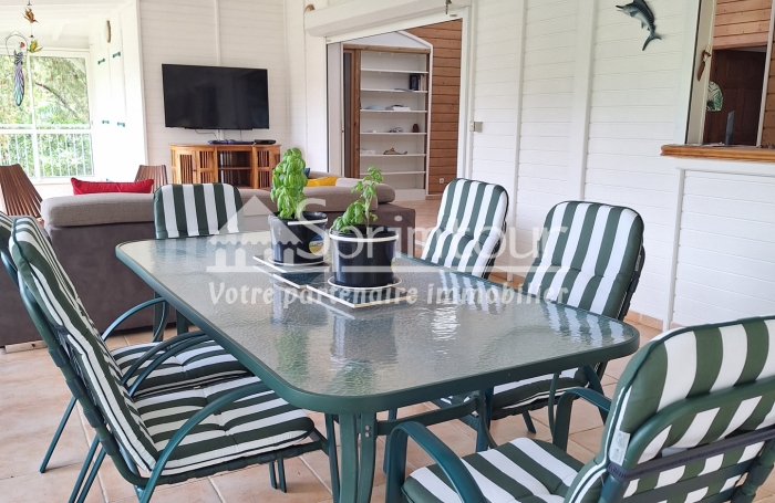 Maison-Bouillante-Location-Parc arboré de 9000m2