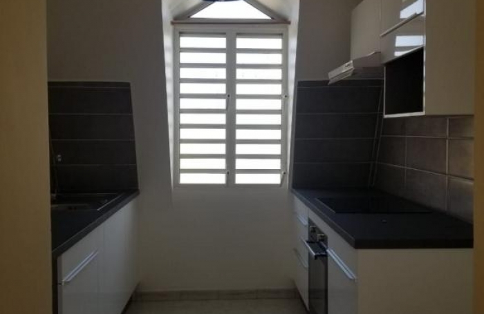 Location Appartement 47.29m&sup2; 2 pi&#232;ces Basse-Terre