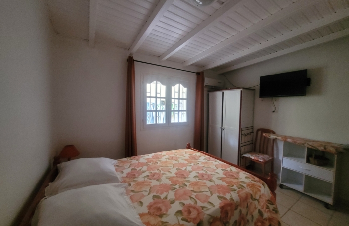 BELLE MAISON T4 AVEC PISCINE À BAIE-MAHAULT