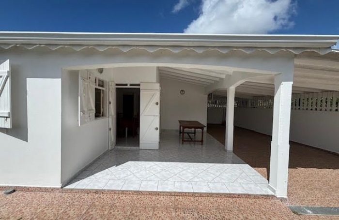 Location Maison 42m&sup2; 2 pi&#232;ces Saint François
