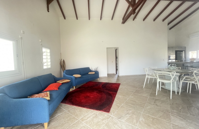 Maison de 5 pièces entièrement rénovée