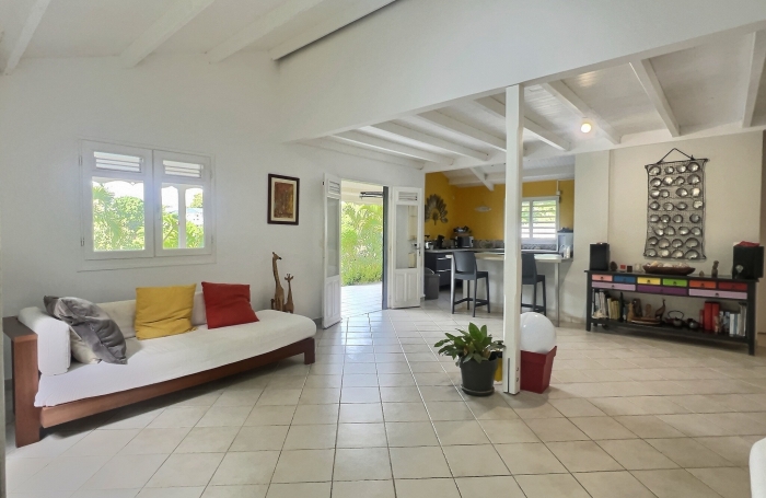 Villa de charme 5 pièces avec piscine à Gosier   Environnement soigné