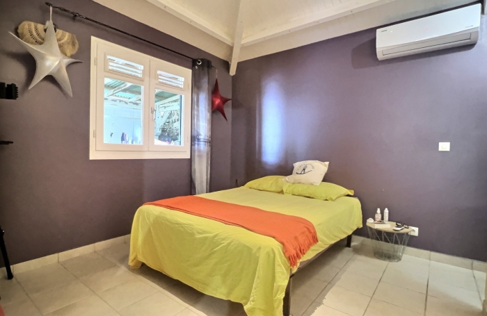 Villa de charme 5 pièces avec piscine à Gosier   Environnement soigné