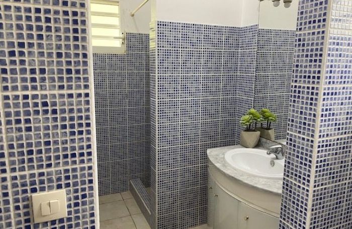 Location Maison 103m&sup2; 4 pi&#232;ces Saint François