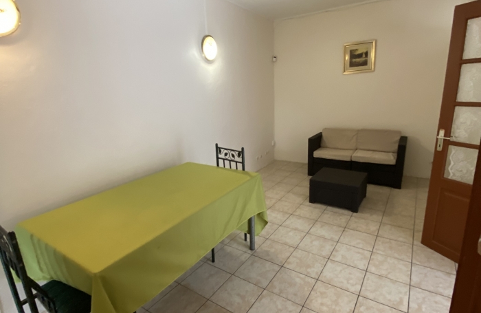 bas de villa T3 gosier pliane