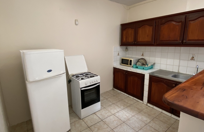 bas de villa T3 gosier pliane