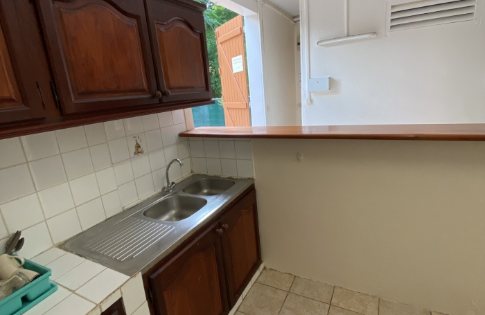 bas de villa T3 gosier pliane