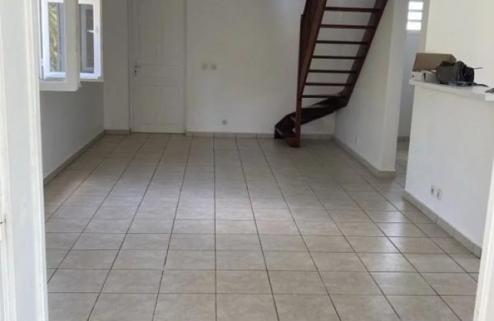 Vente Maison 85m&sup2; 4 pi&#232;ces Sainte Rose