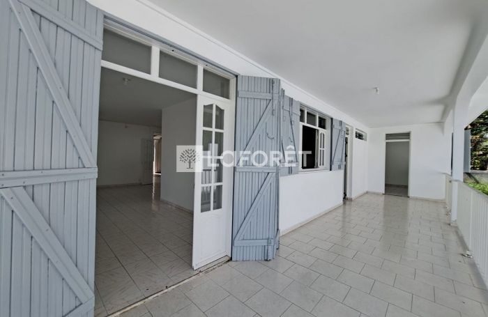 Vente Maison 122m² 4 pièces Les Abymes