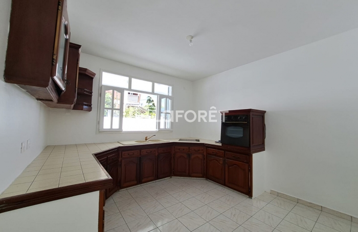 Vente Maison 122m² 4 pièces Les Abymes