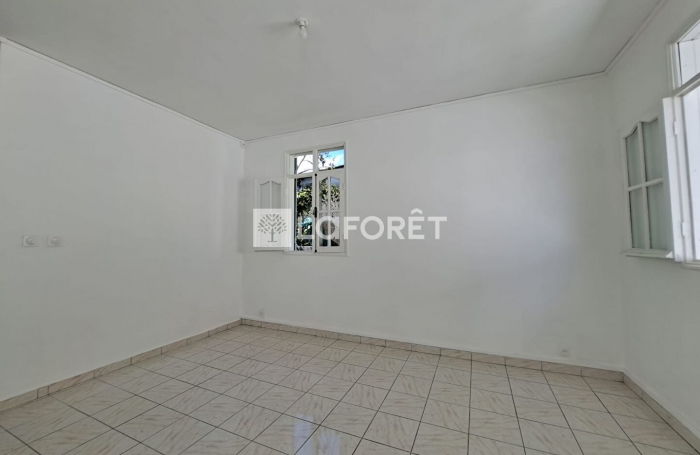 Vente Maison 122m² 4 pièces Les Abymes