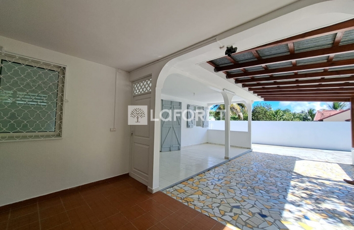 Vente Maison 122m² 4 pièces Les Abymes