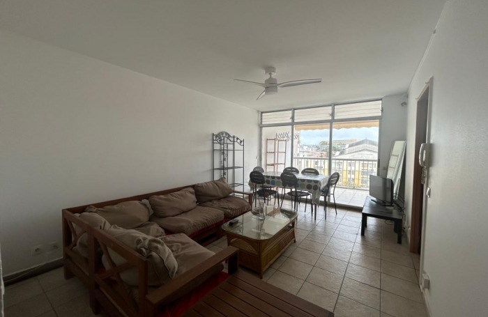 Vente Appartement 84.4m&sup2; 5 pi&#232;ces Pointe-à-Pitre