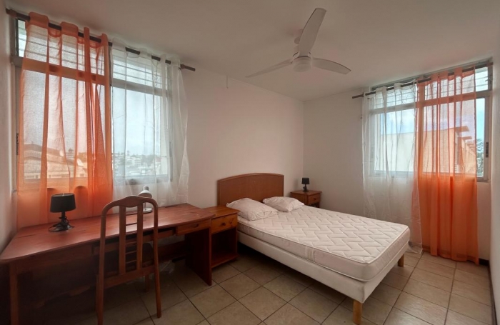 Vente Appartement 84.4m&sup2; 5 pi&#232;ces Pointe-à-Pitre