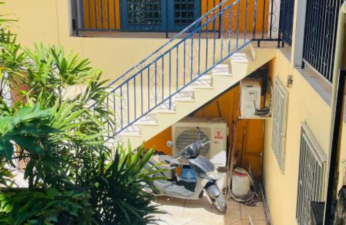 Vente Immeuble 97100