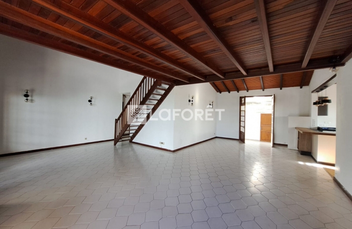 Vente Maison 208m² 6 pièces Gourbeyre