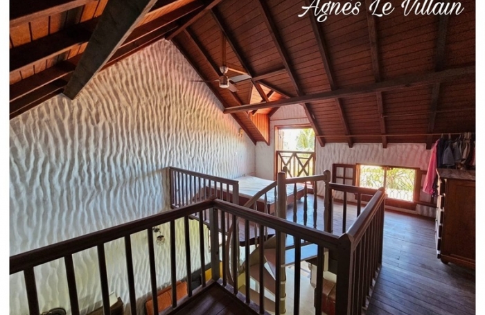 Vente Maison 142m&sup2; 6 pi&#232;ces Bouillante