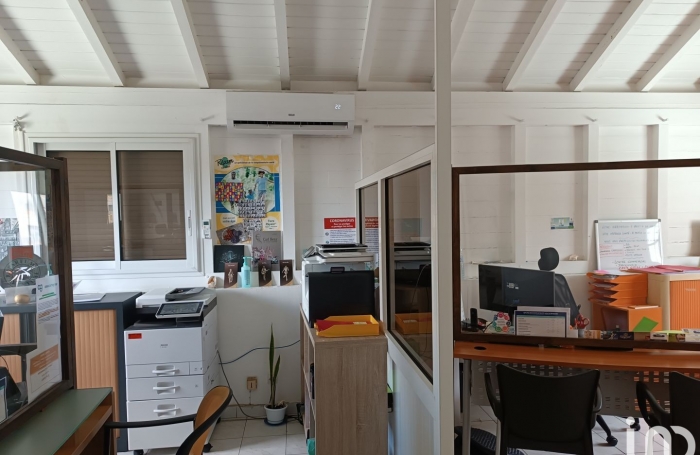 Vente Local commercial 44m&sup2; Saint François