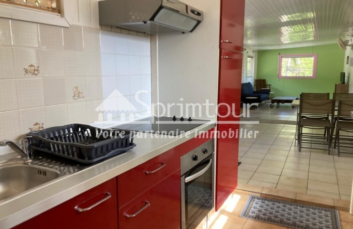 À LOUER À BAILLIF   APPARTEMENT T 3 MEUBLE ET CLIMATISE  DE 93 M2 - QUARTIER CALME