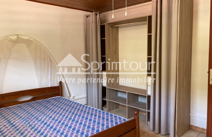 À LOUER À BAILLIF   APPARTEMENT T 3 MEUBLE ET CLIMATISE  DE 93 M2 - QUARTIER CALME