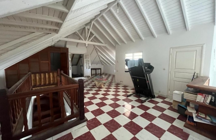 Vente Maison 255m&sup2; 5 pi&#232;ces Gosier