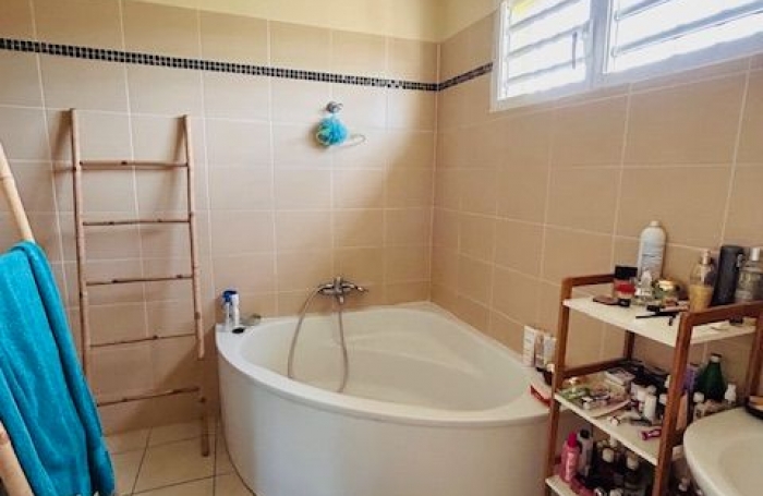 Location Maison 117.4m&sup2; 4 pi&#232;ces Petit-Bourg