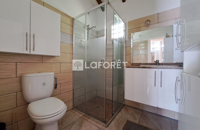 Location Appartement 57.67m² 3 pièces Les Abymes