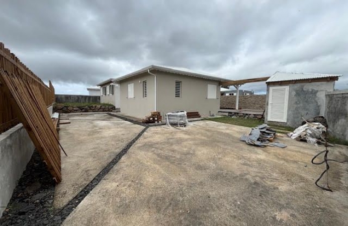Location Maison 111m&sup2; 4 pi&#232;ces Saint François
