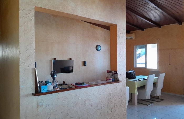 Vente Maison 199.87m&sup2; 7 pi&#232;ces Sainte Rose