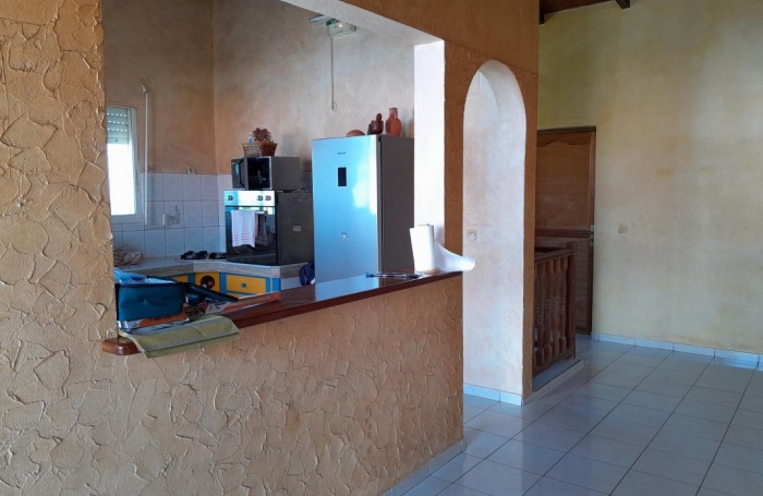 Vente Maison 199.87m&sup2; 7 pi&#232;ces Sainte Rose
