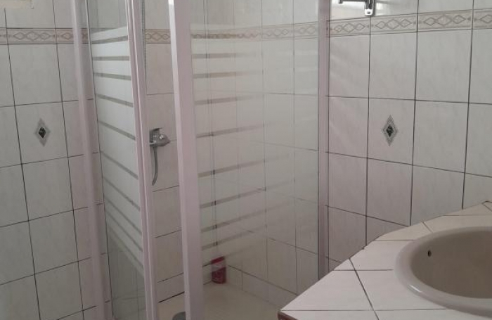 Vente Maison 186.38m&sup2; 7 pièces Sainte Rose