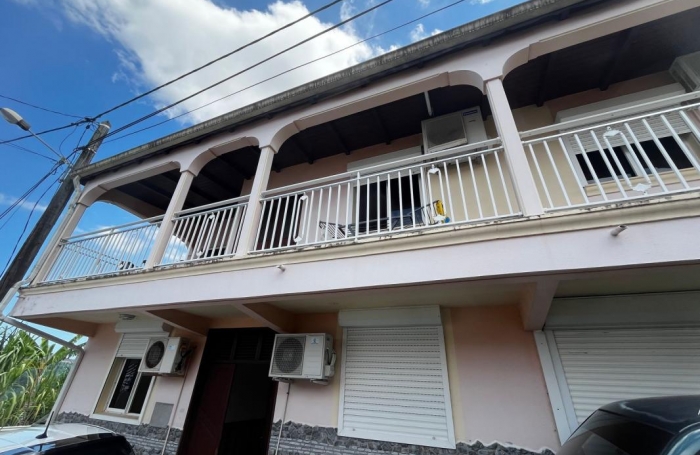 Vente Maison 186.38m&sup2; 7 pièces Sainte Rose