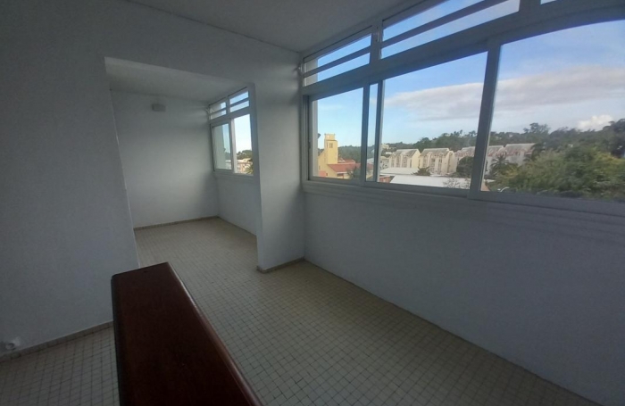 Location Appartement 78.83m&sup2; 3 pi&#232;ces Les Abymes