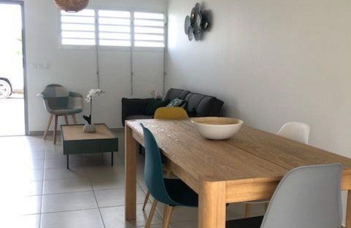 Location Maison 73.67m&sup2; 4 pi&#232;ces Les Abymes