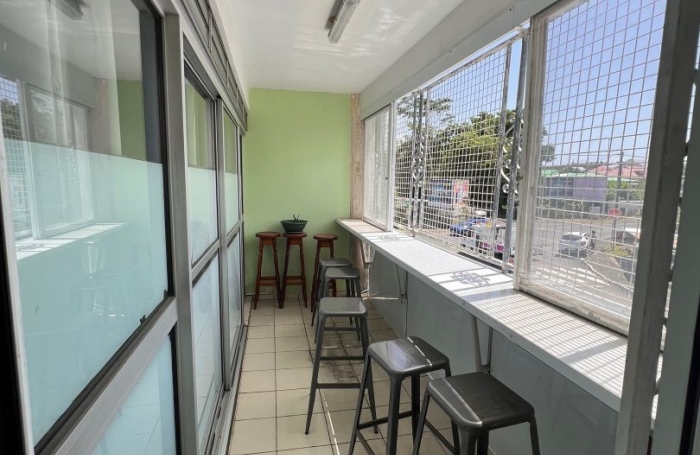 Vente Local commercial 86m&sup2; Baie Mahault