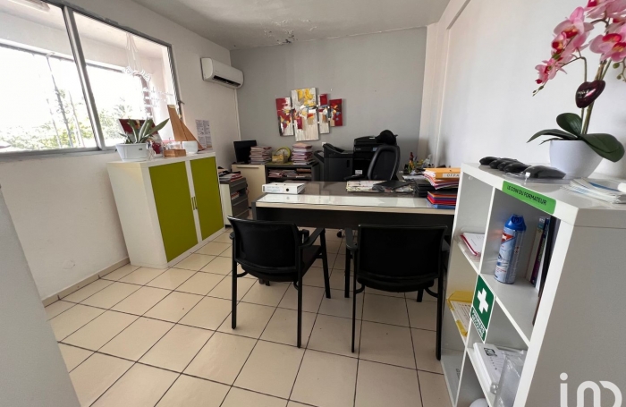Vente Local commercial 86m&sup2; Baie Mahault